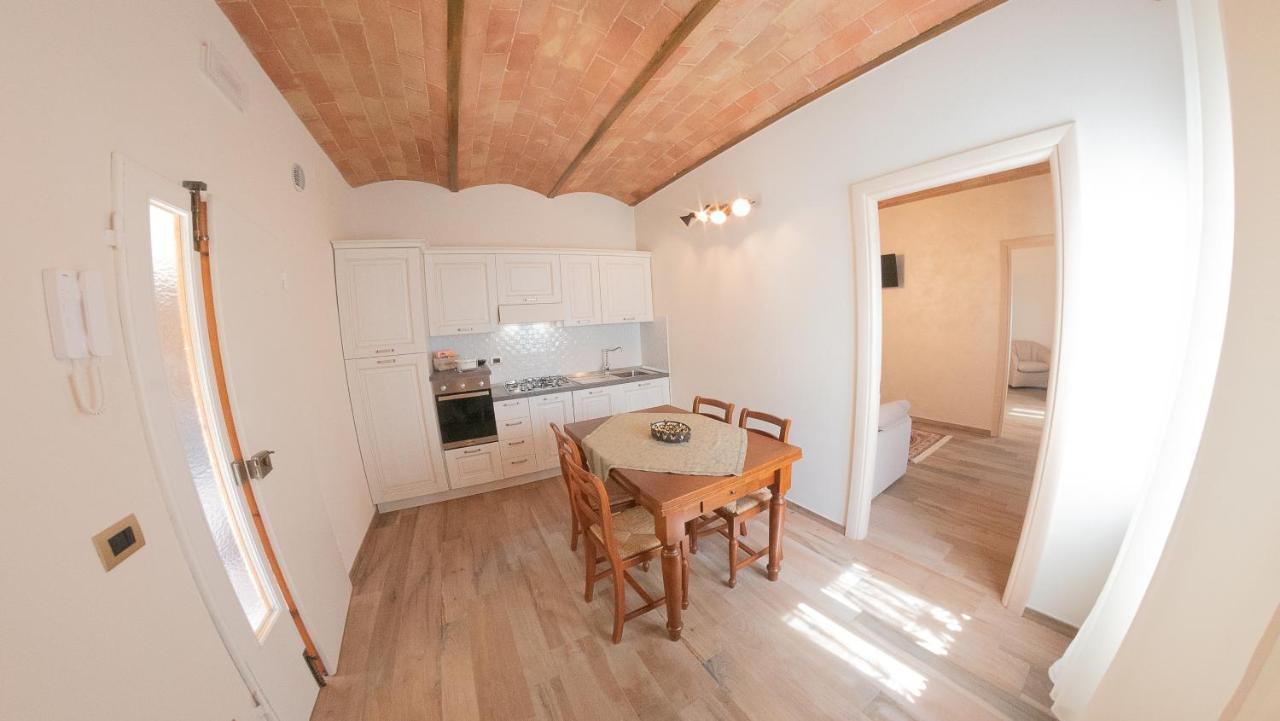 I Due Cipressi Guest House Torrenieri Eksteriør bilde